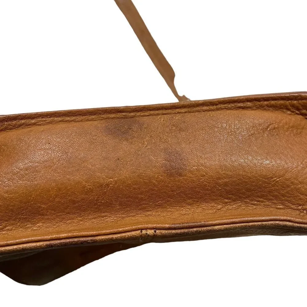 ‎Vintage Fossil Genuine Leather Crossbody Bag